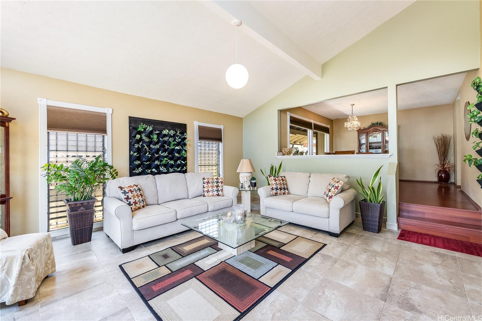 1061 Luapele Drive Honolulu, HI 96818