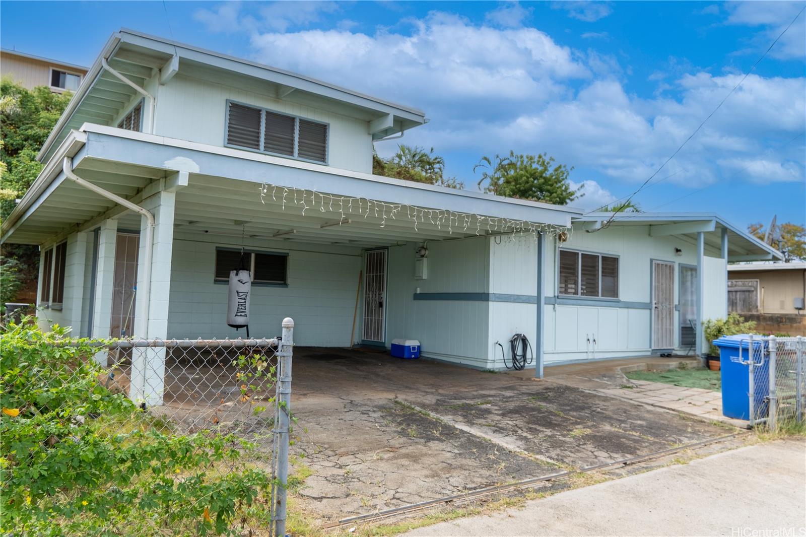 94-453 Apowale Street Waipahu, HI 96797