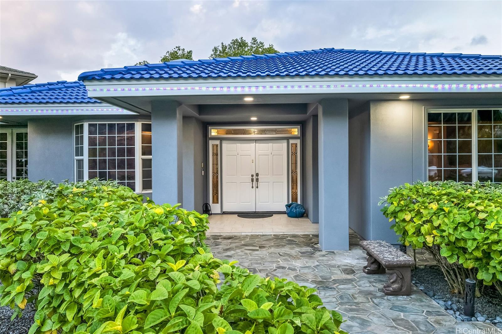 157 Hoolako Place Honolulu, HI 96825