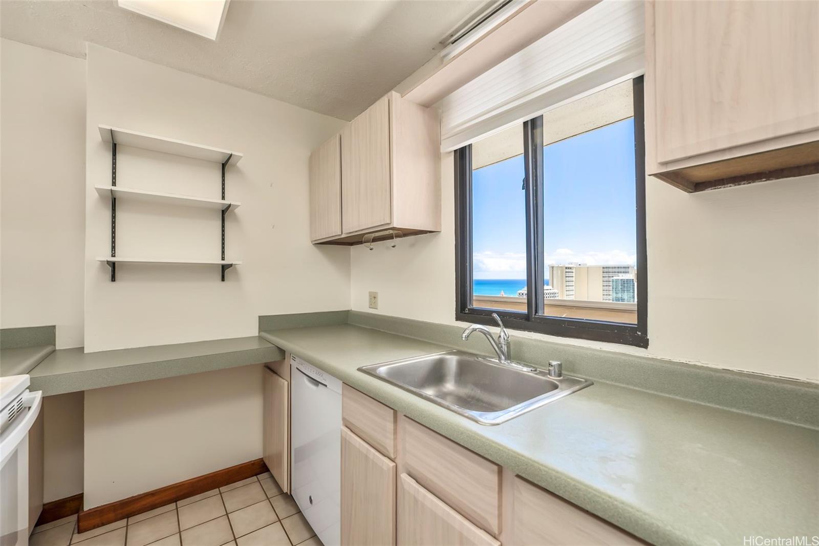 2121 Ala Wai Boulevard #2802, Honolulu, HI 96815