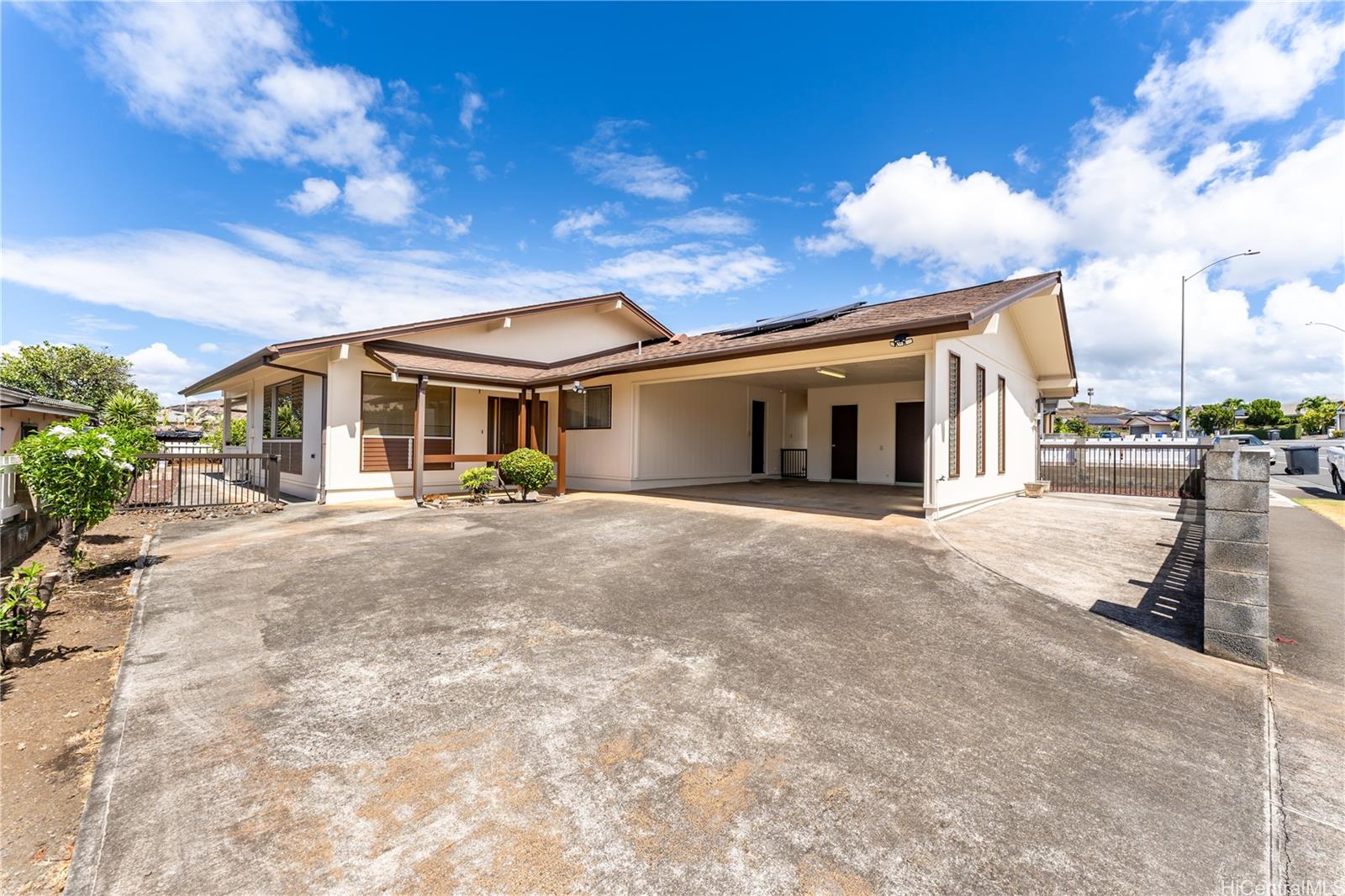 1434 Ala Napunani Street Honolulu, HI 96818