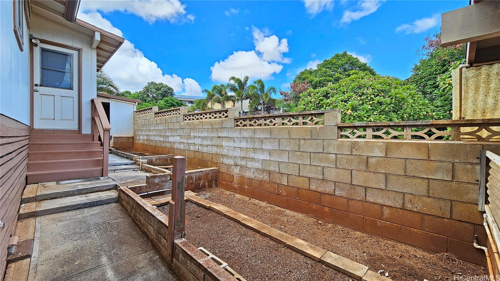 92-718 Paakai Street Kapolei, HI 96707