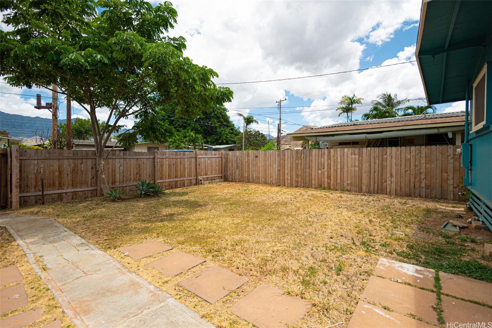 85-735 Kaupuni Place Waianae, HI 96792