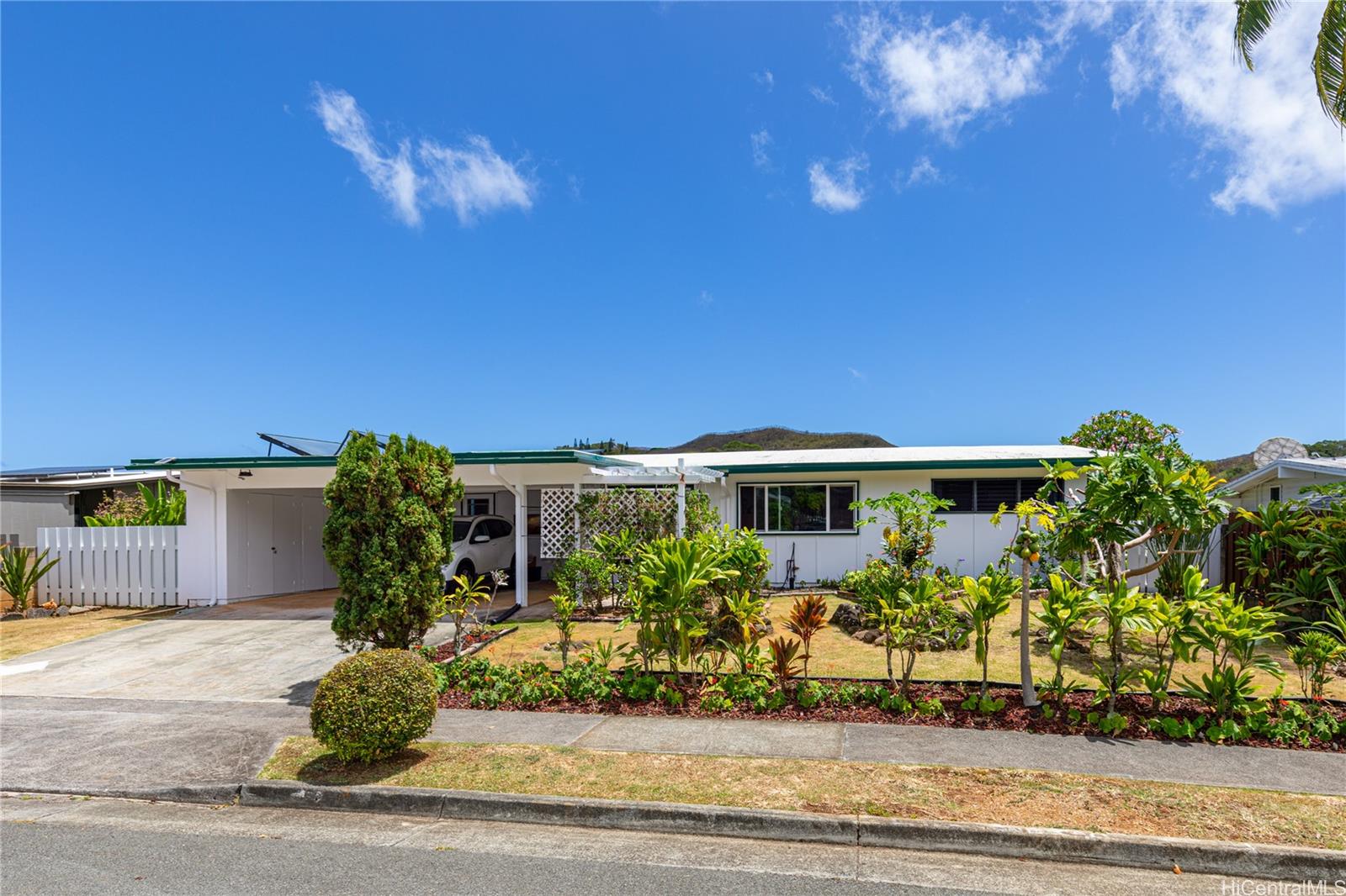 1746 Akaakoa Street Kailua, HI 96734