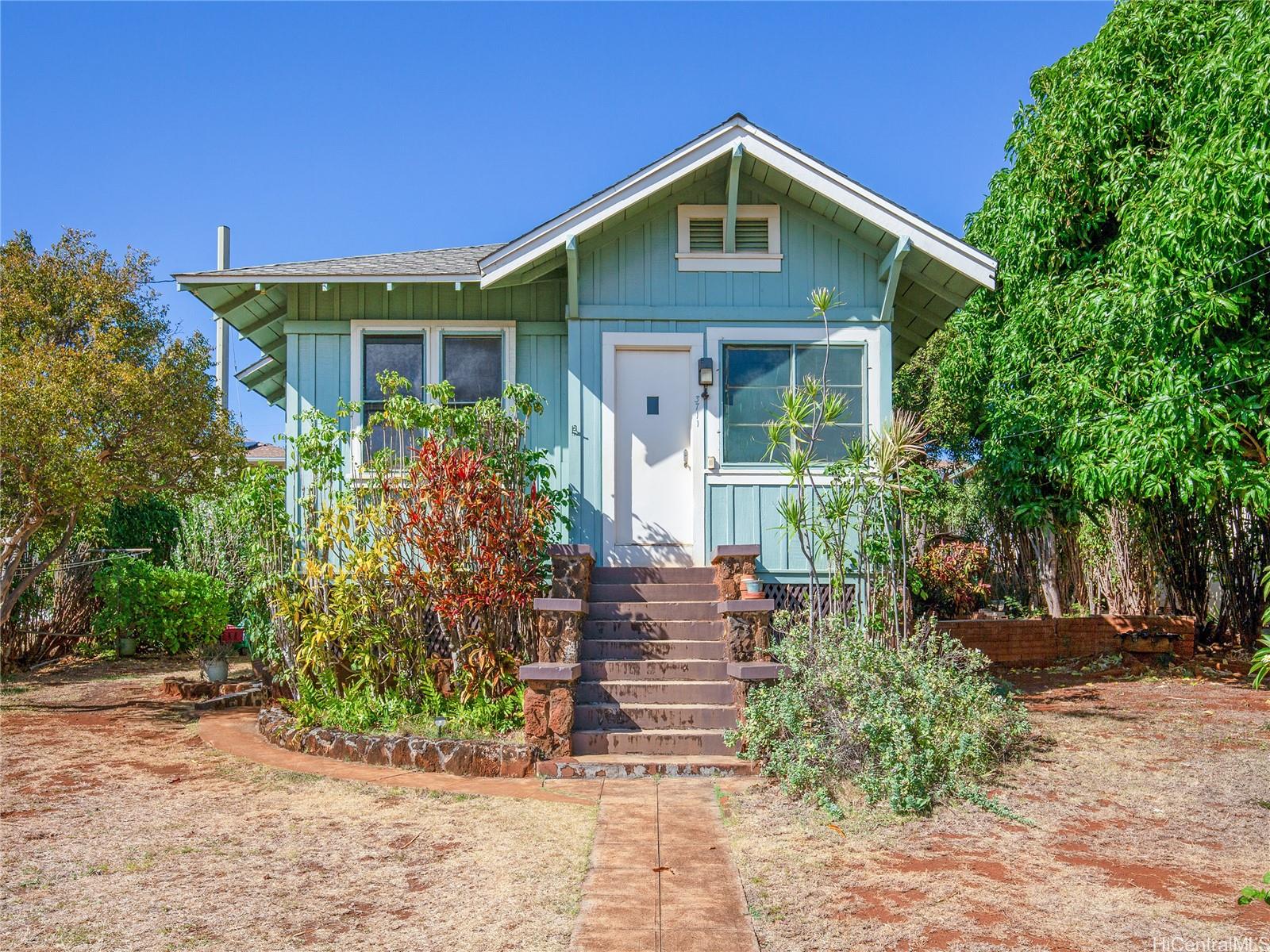 3711 Mahina Avenue Honolulu, HI 96816