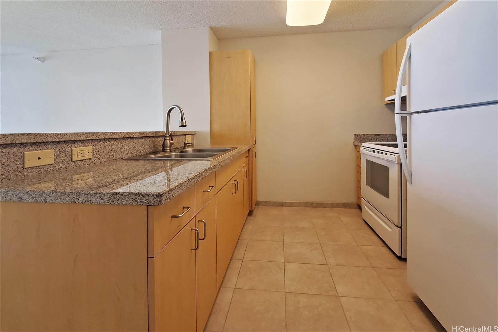 1315 Kalakaua Avenue #1405, Honolulu, HI 96826