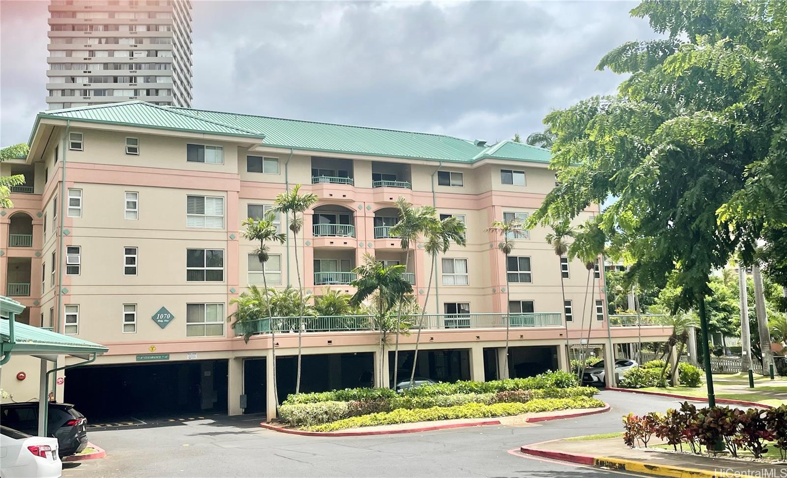 1070 Ala Napunani Street #202, Honolulu, HI 96818