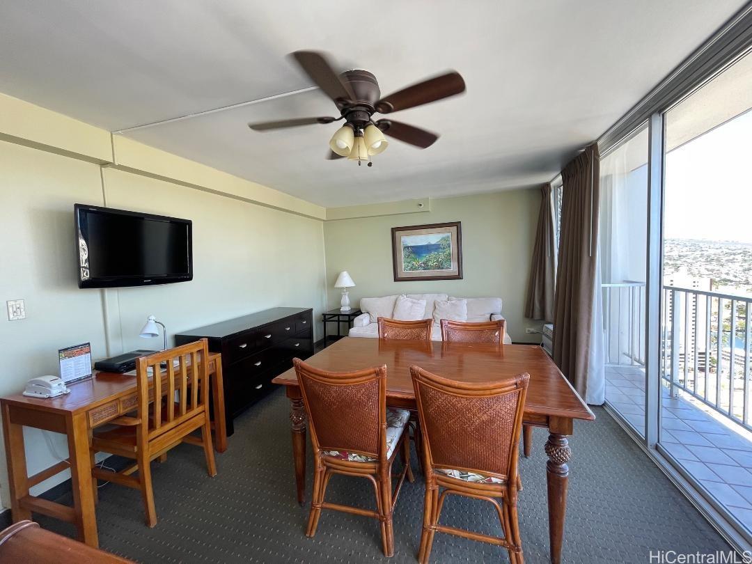 2427 Kuhio Avenue #3201, Honolulu, HI 96815