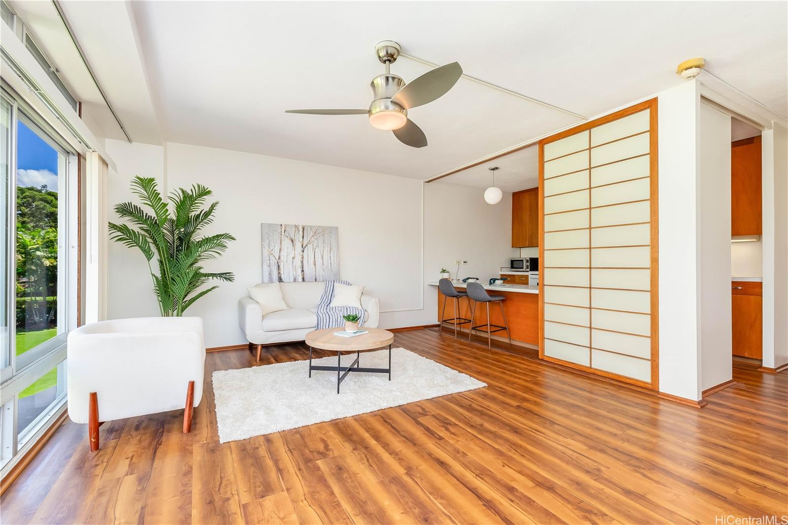 1511 Nuuanu Avenue #320, Honolulu, HI 96817