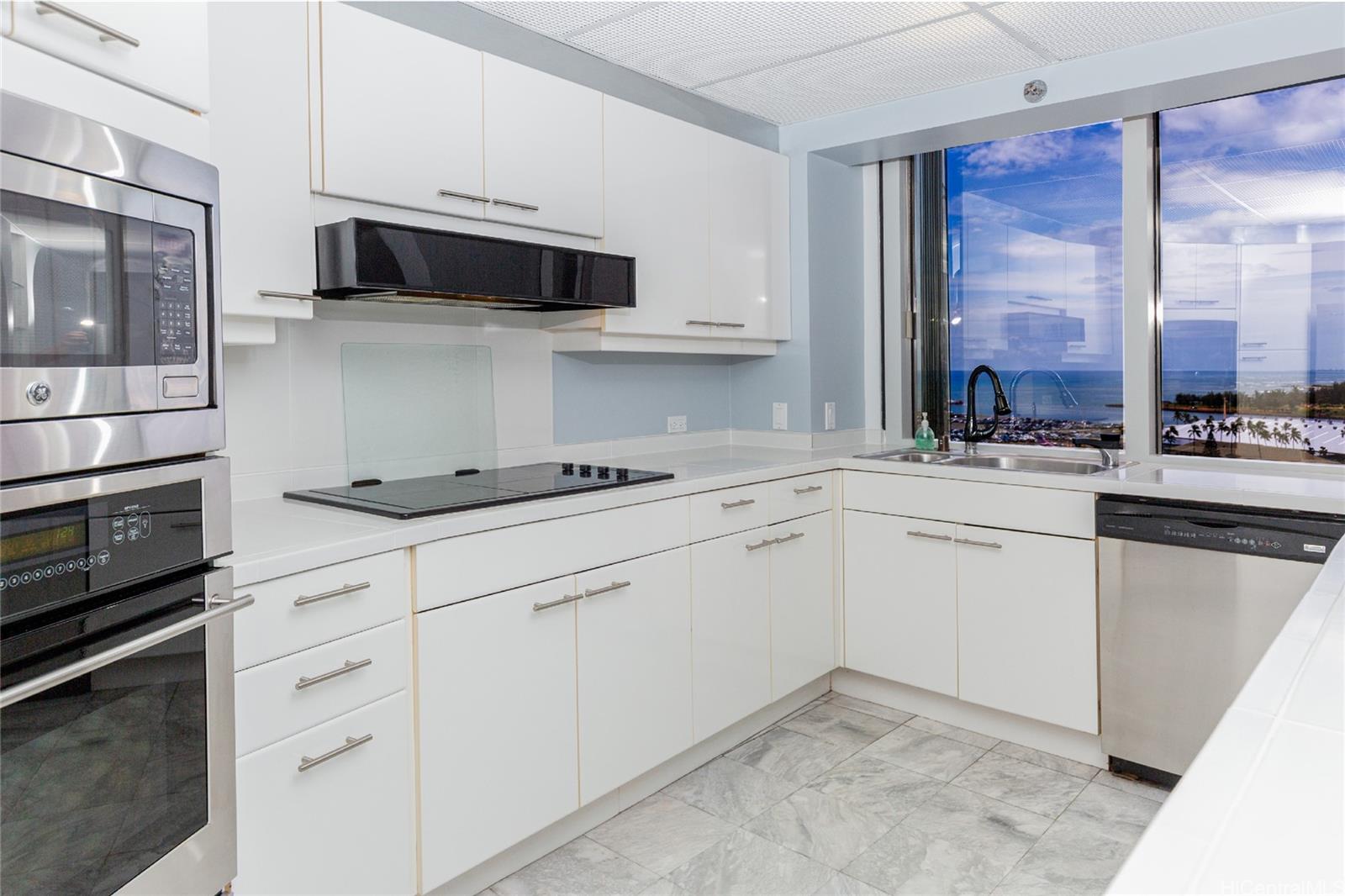 425 South Street #1601, Honolulu, HI 96813