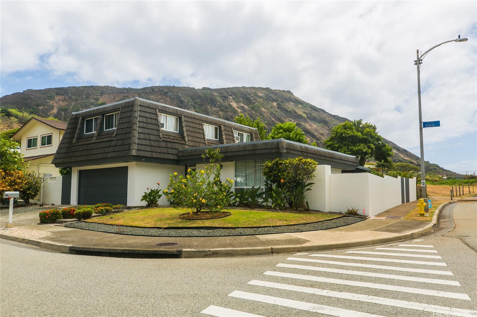 7263 Ninini Place Honolulu, HI 96825