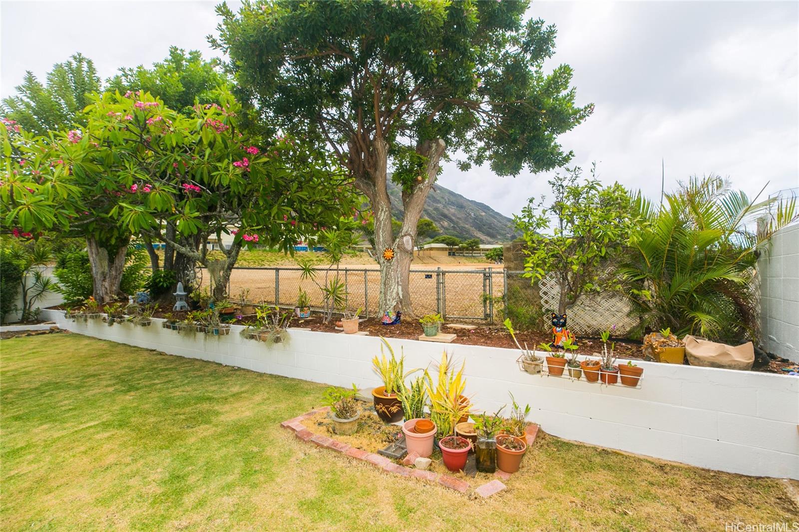 7263 Ninini Place Honolulu, HI 96825