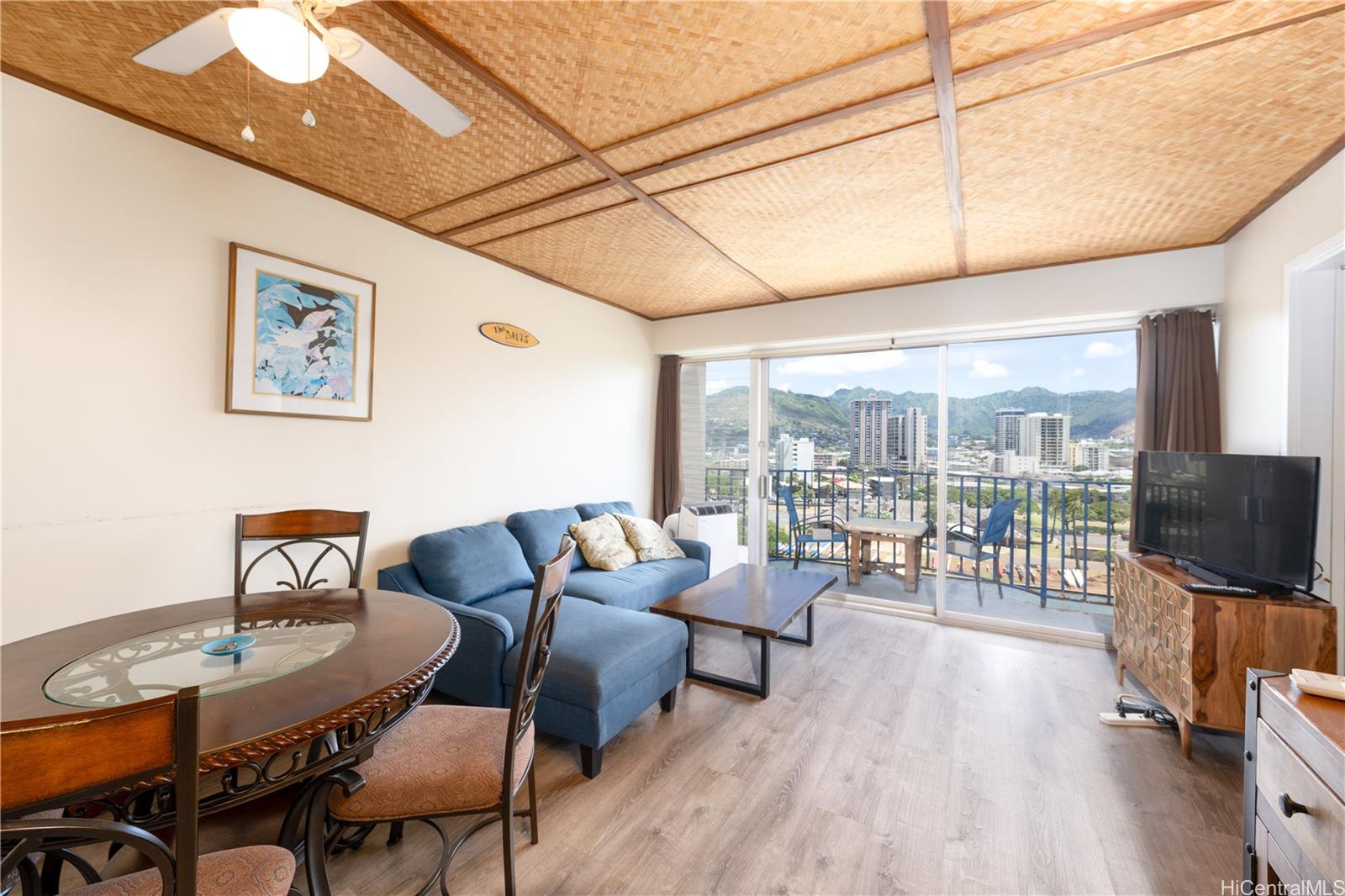 1909 Ala Wai Boulevard #904, Honolulu, HI 96815