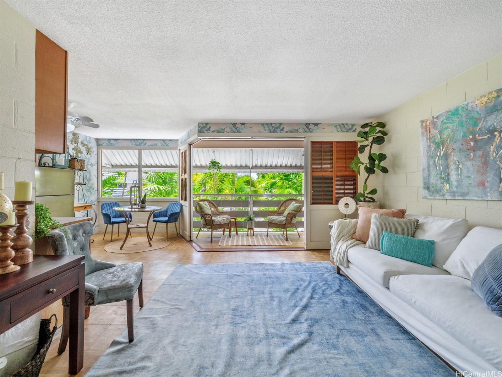 1330 Wilder Avenue #217, Honolulu, HI 96822