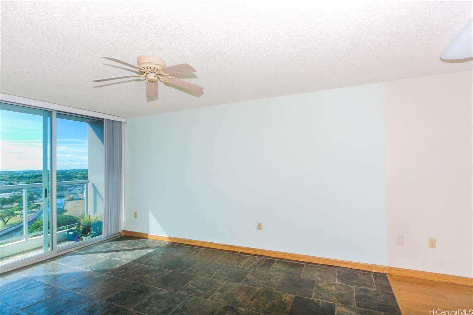 94-979 Kauolu Place #1209, Waipahu, HI 96797