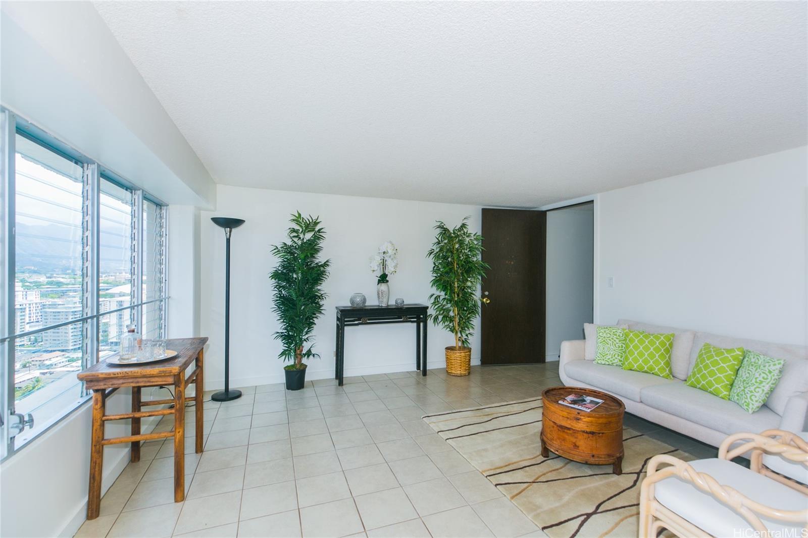 2525 Date Street #2606, Honolulu, HI 96826