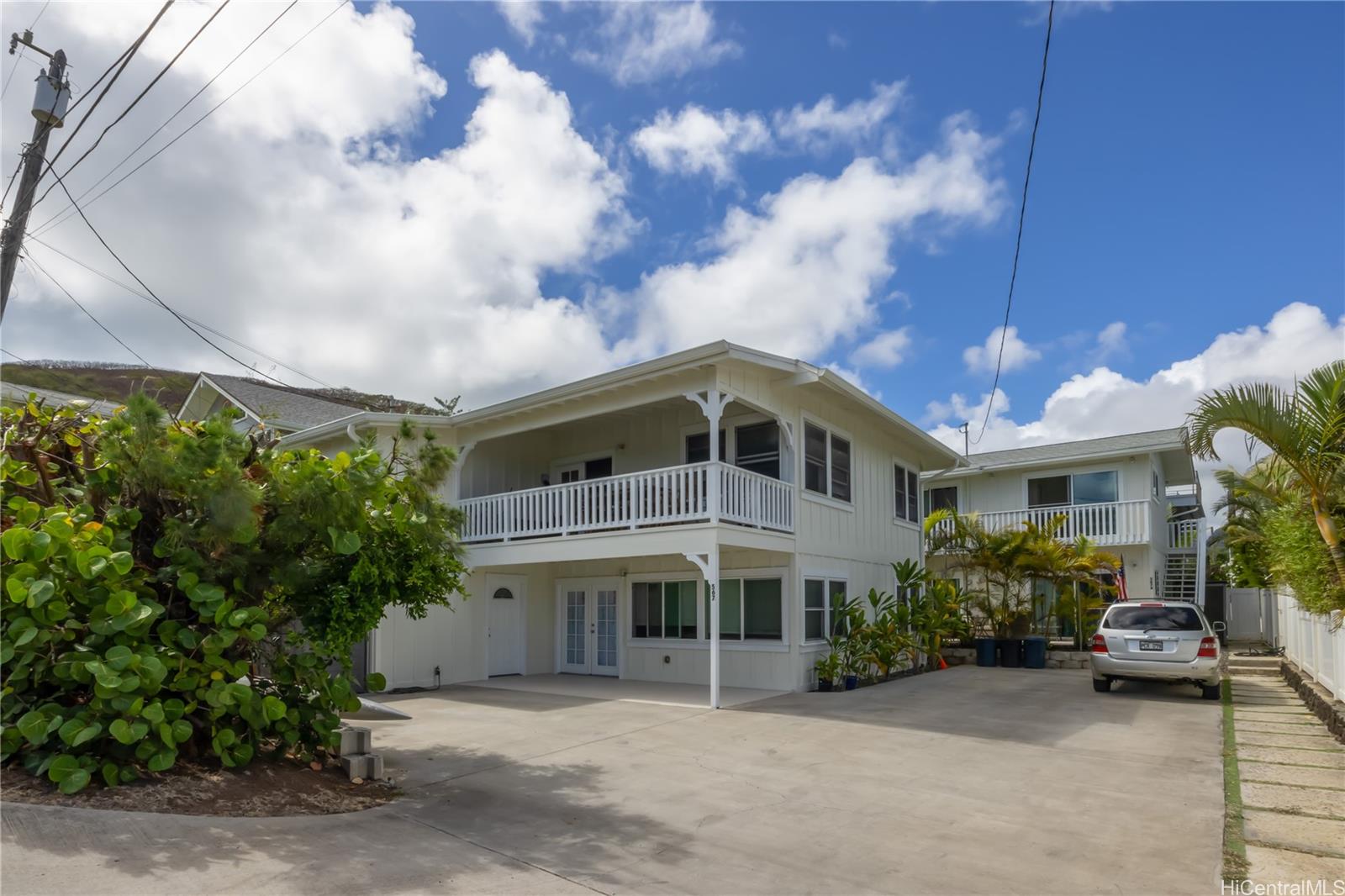 567 Kaneapu Place Kailua, HI 96734