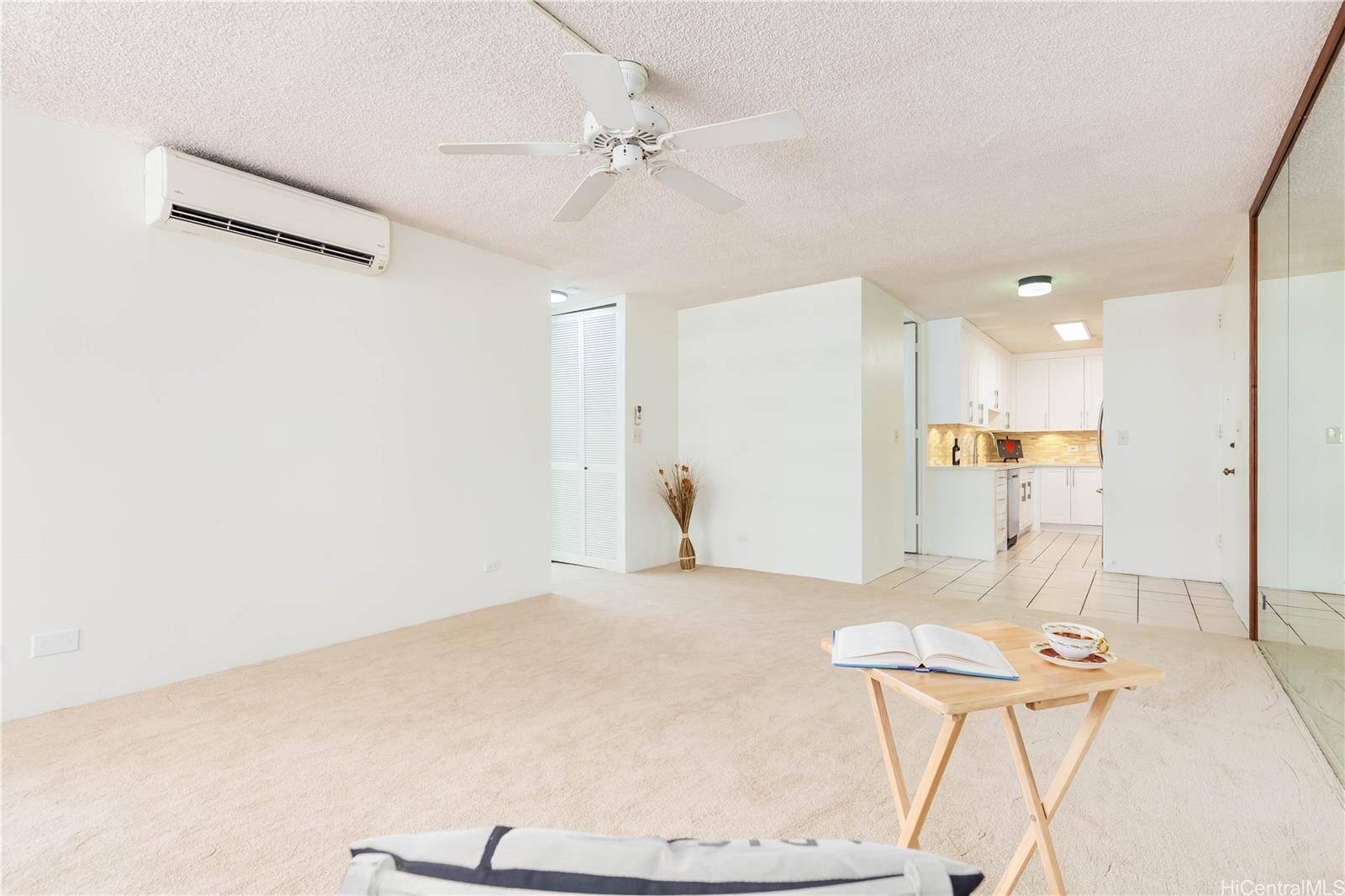 905 Spencer Street #703, Honolulu, HI 96822