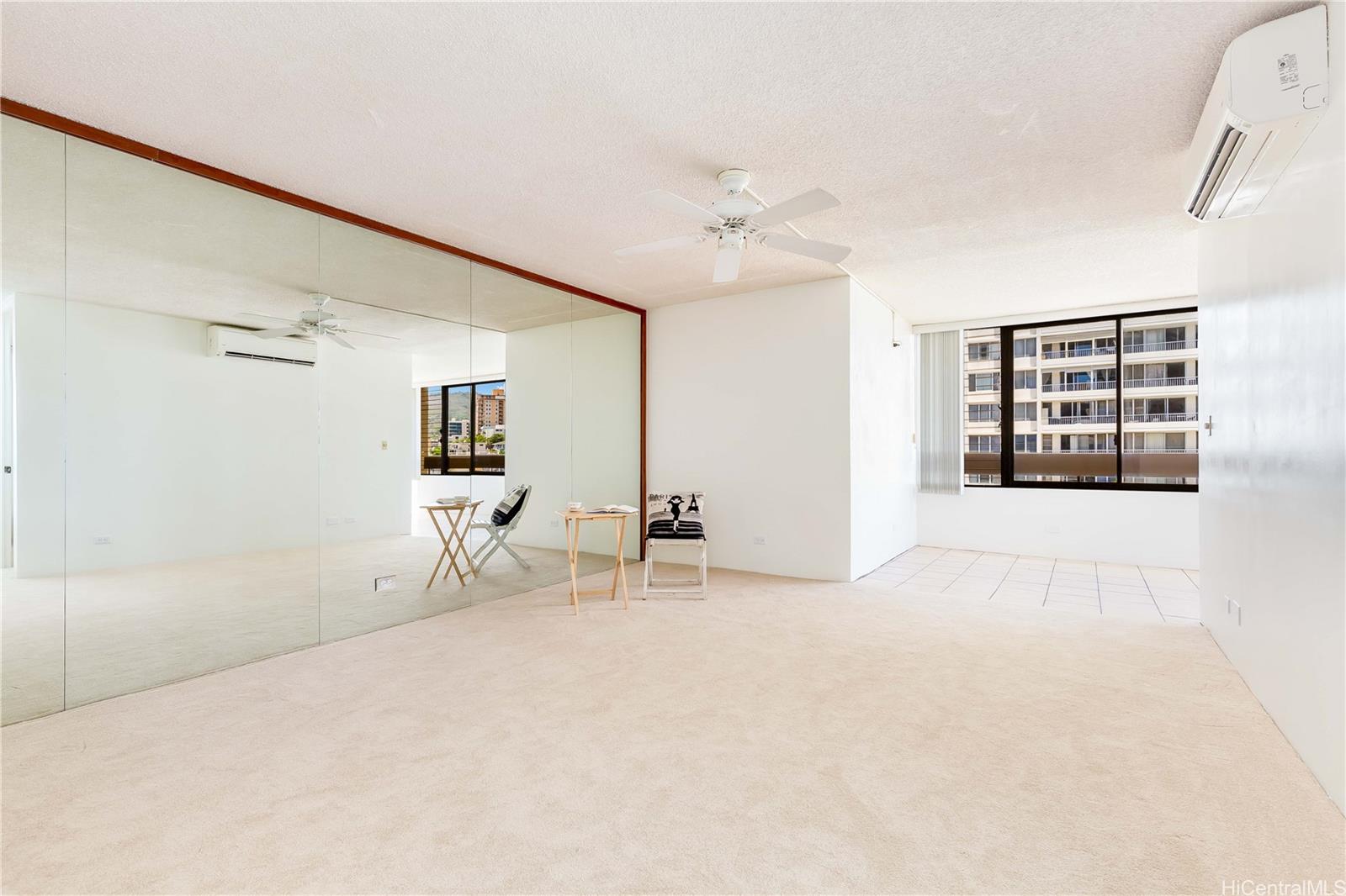 905 Spencer Street #703, Honolulu, HI 96822