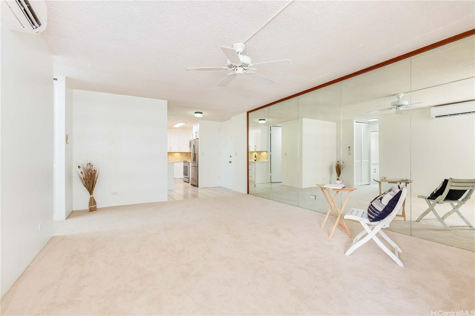 905 Spencer Street #703, Honolulu, HI 96822