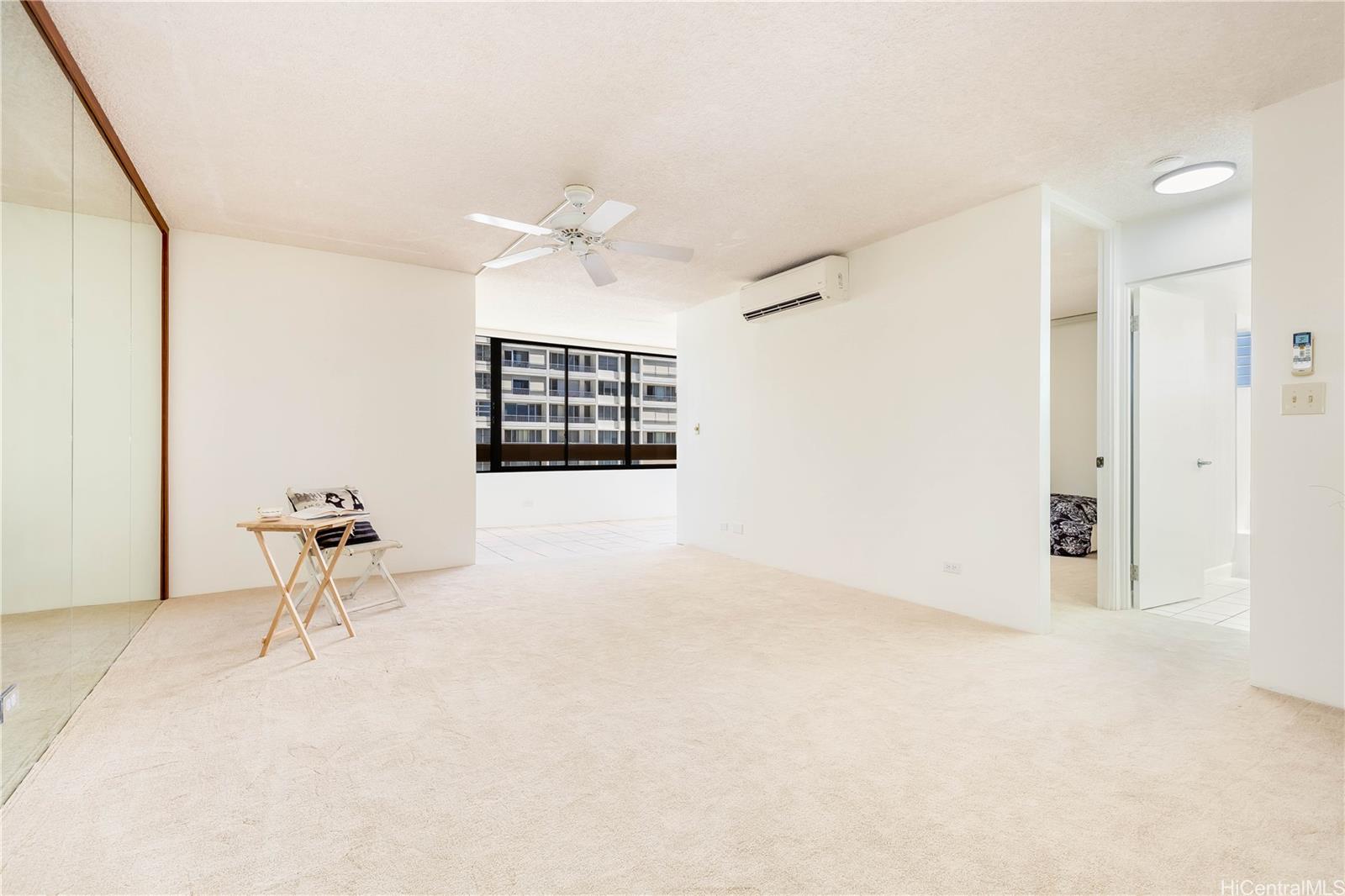 905 Spencer Street #703, Honolulu, HI 96822