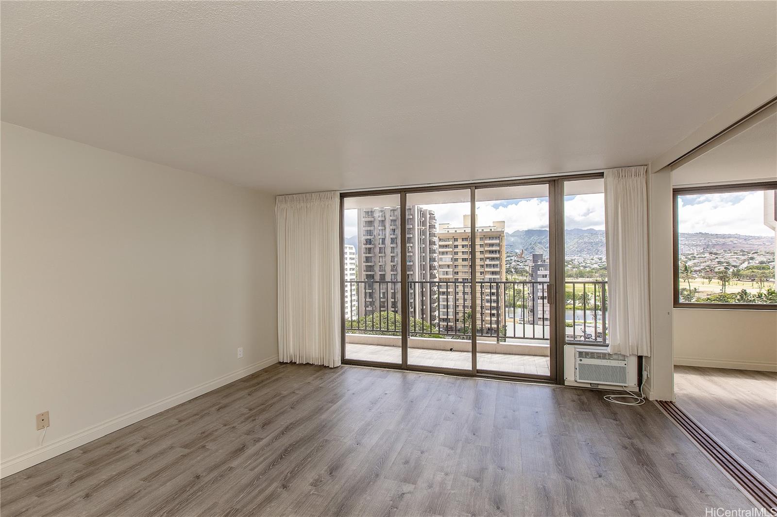 201 Ohua Avenue #1111, Honolulu, HI 96815