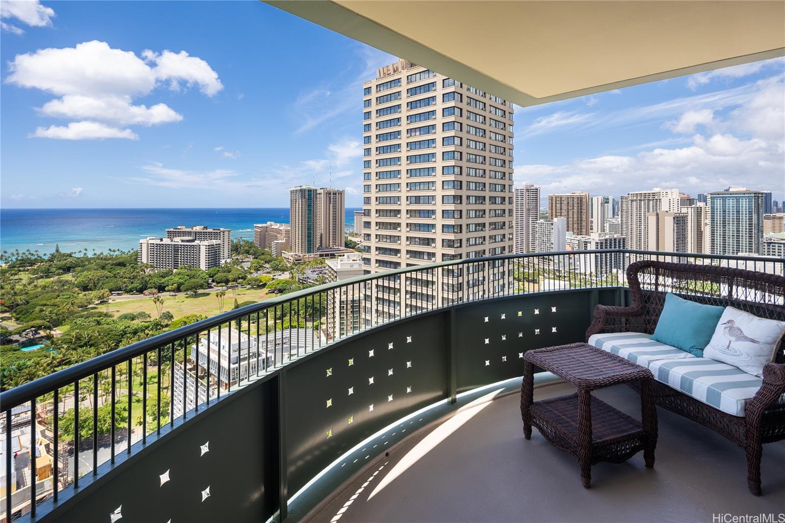 421 Olohana Street #2901, Honolulu, HI 96815