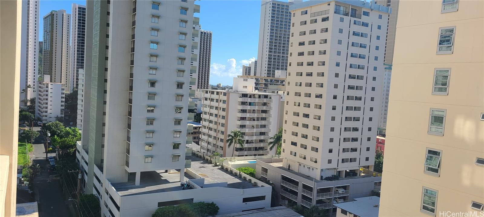 2410 Cleghorn Street #1504, Honolulu, HI 96815