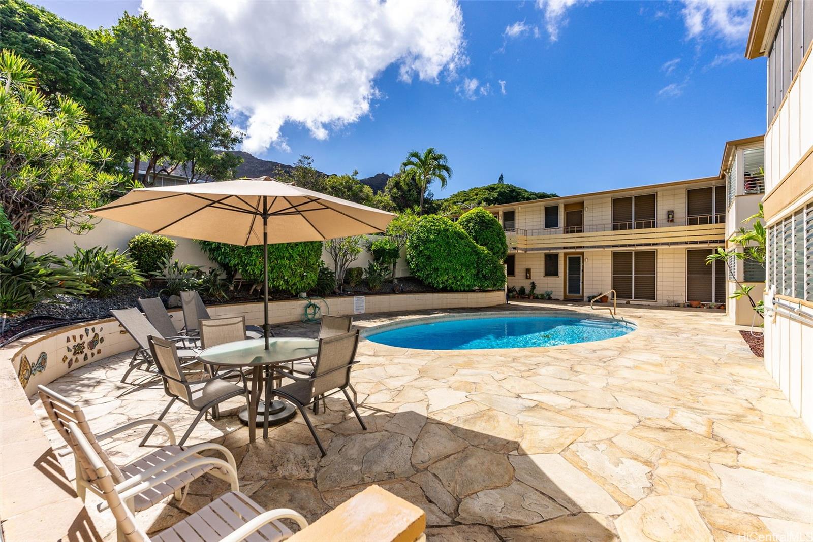 3131 Pualei Circle #13, Honolulu, HI 96815