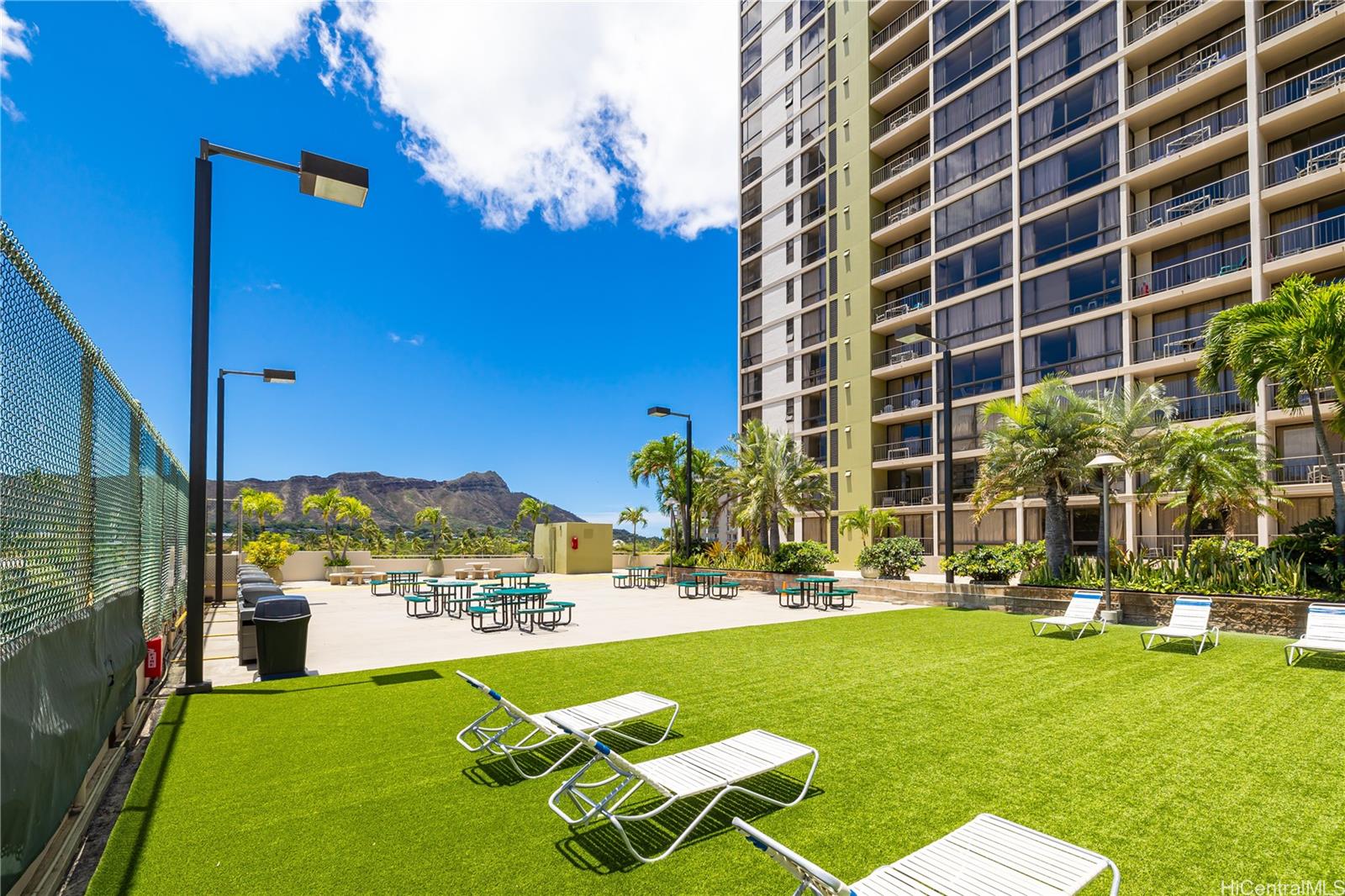 229 Paoakalani Avenue #2005, Honolulu, HI 96815