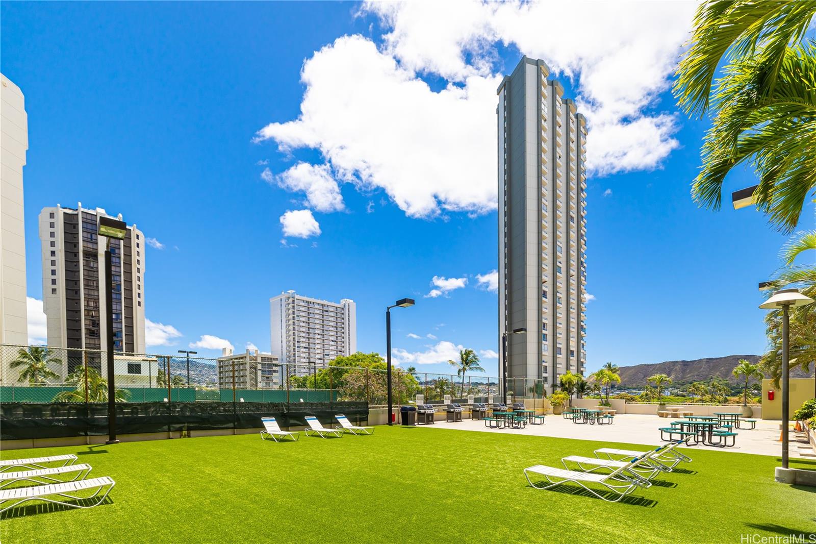 229 Paoakalani Avenue #2005, Honolulu, HI 96815