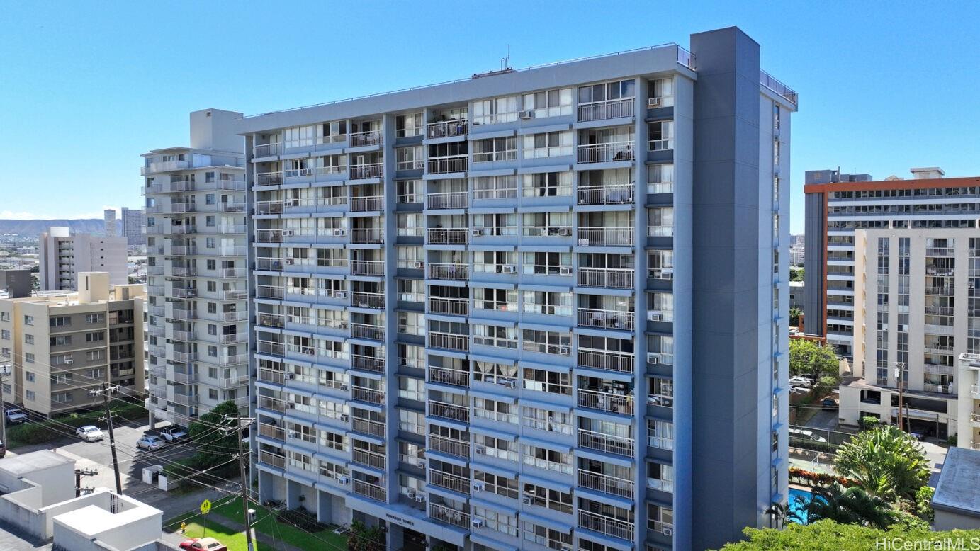 1621 Dole Street #103, Honolulu, HI 96822