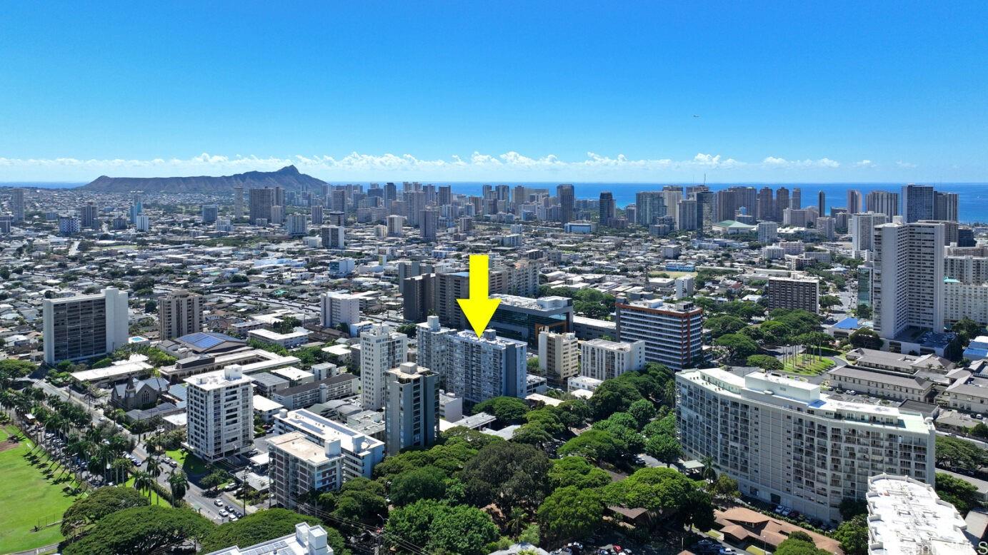 1621 Dole Street #103, Honolulu, HI 96822