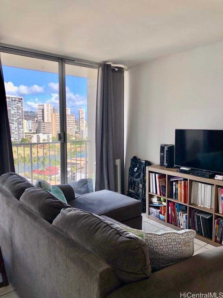 1925 Kalakaua Avenue #1805, Honolulu, HI 96815