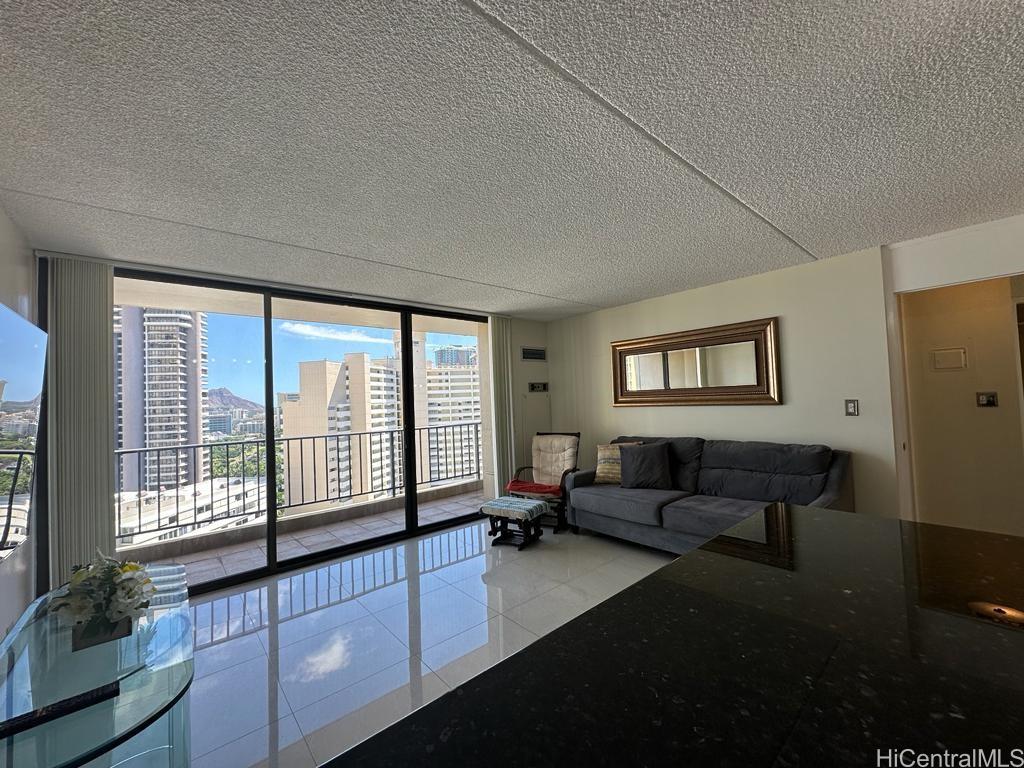 411 Hobron Lane #2107, Honolulu, HI 96815