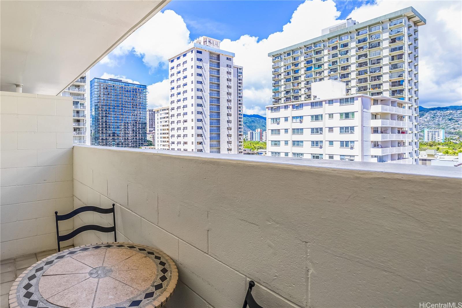 2450 Prince Edward Street #1006A, Honolulu, HI 96815