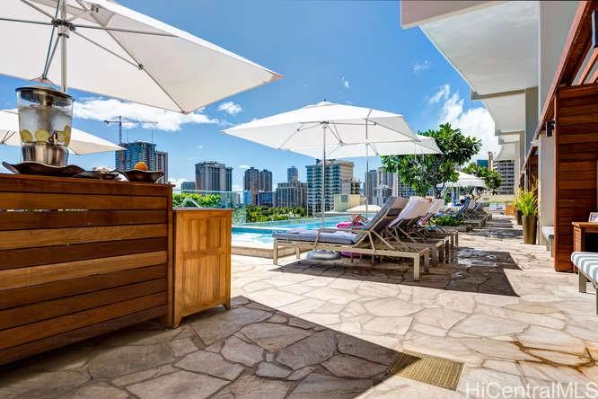 383 Kalaimoku Street #E1701, Honolulu, HI 96815