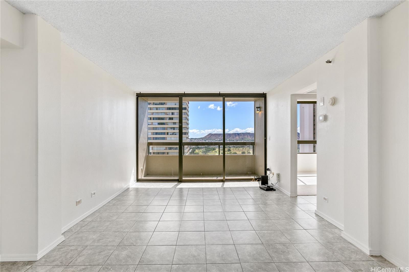 2499 Kapiolani Boulevard #3203, Honolulu, HI 96826