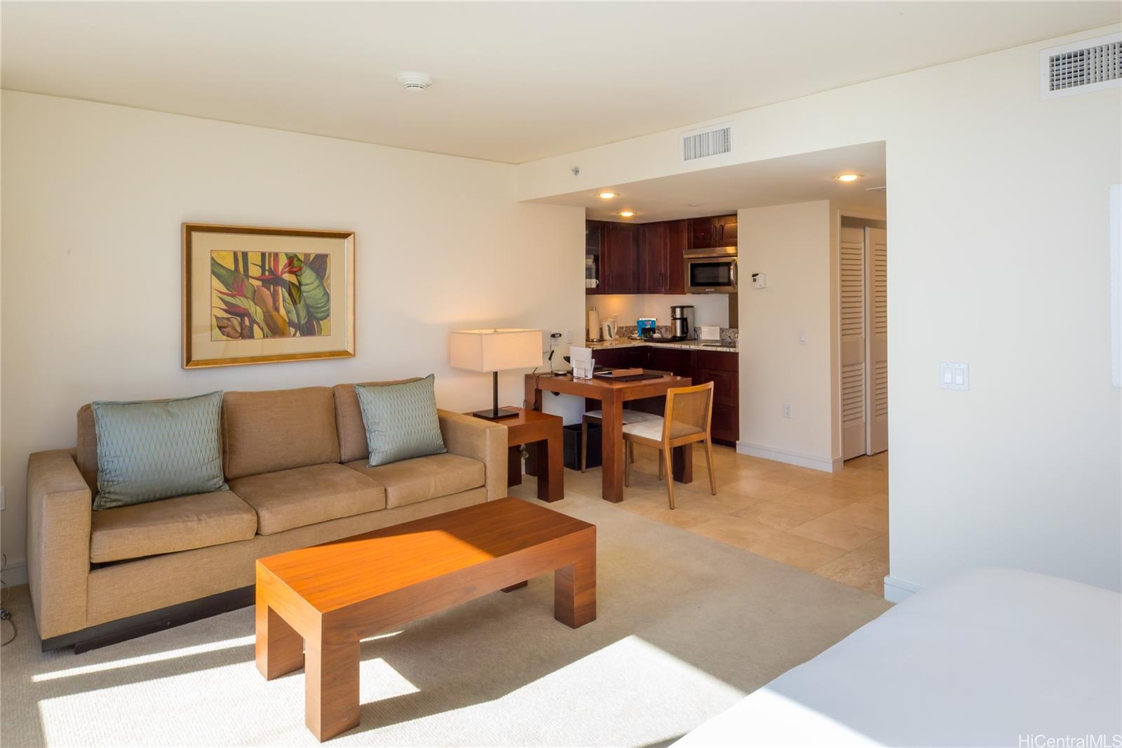 223 Saratoga Road #1021, Honolulu, HI 96815