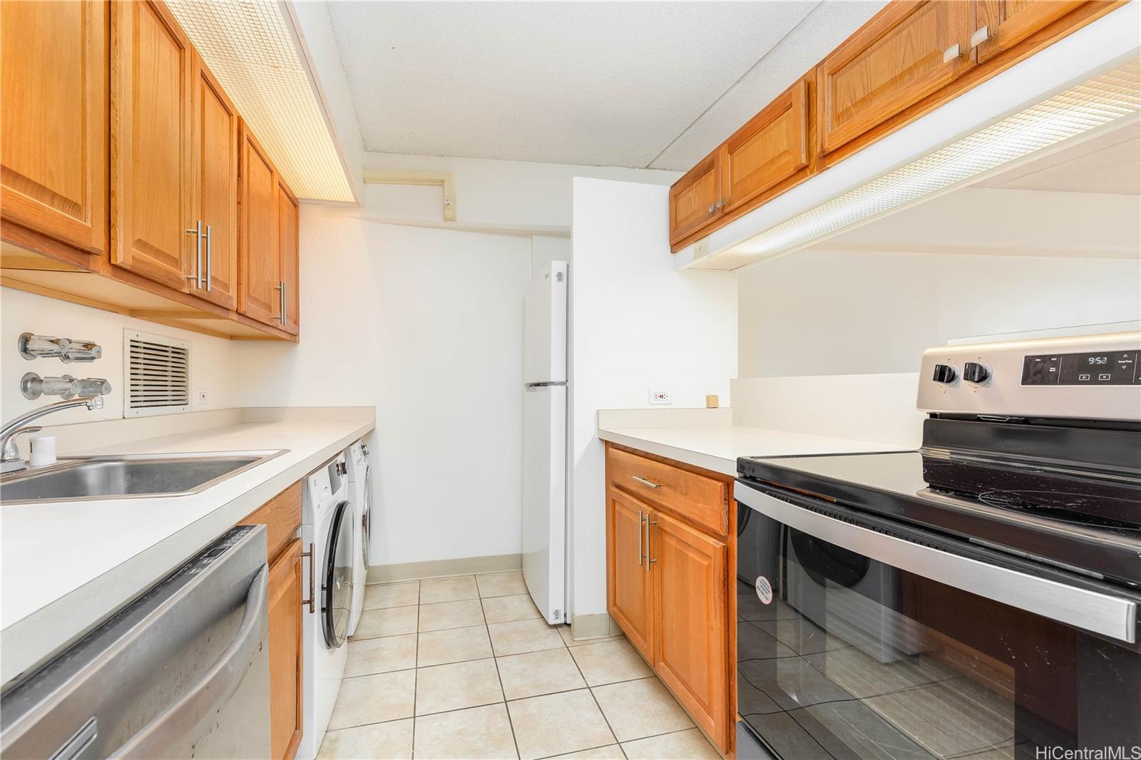 2333 Kapiolani Boulevard #3107, Honolulu, HI 96826