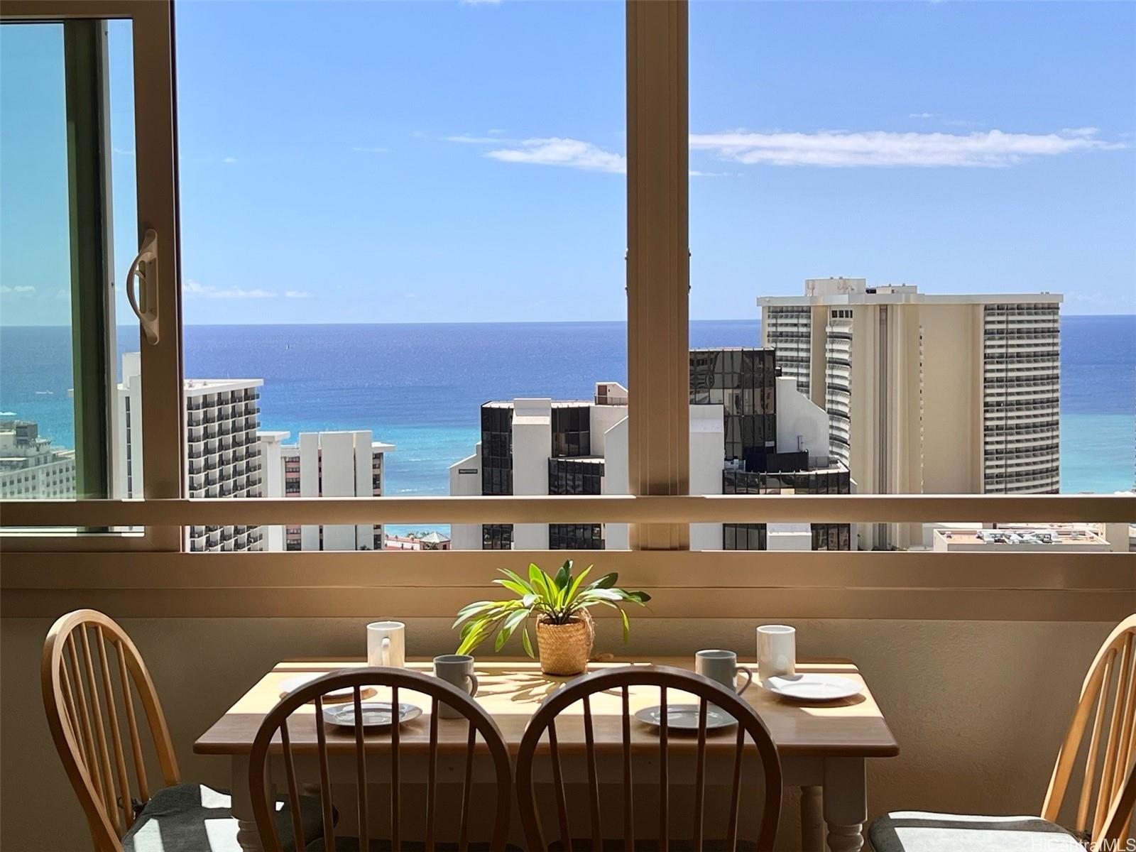 445 Seaside Avenue #3620, Honolulu, HI 96815