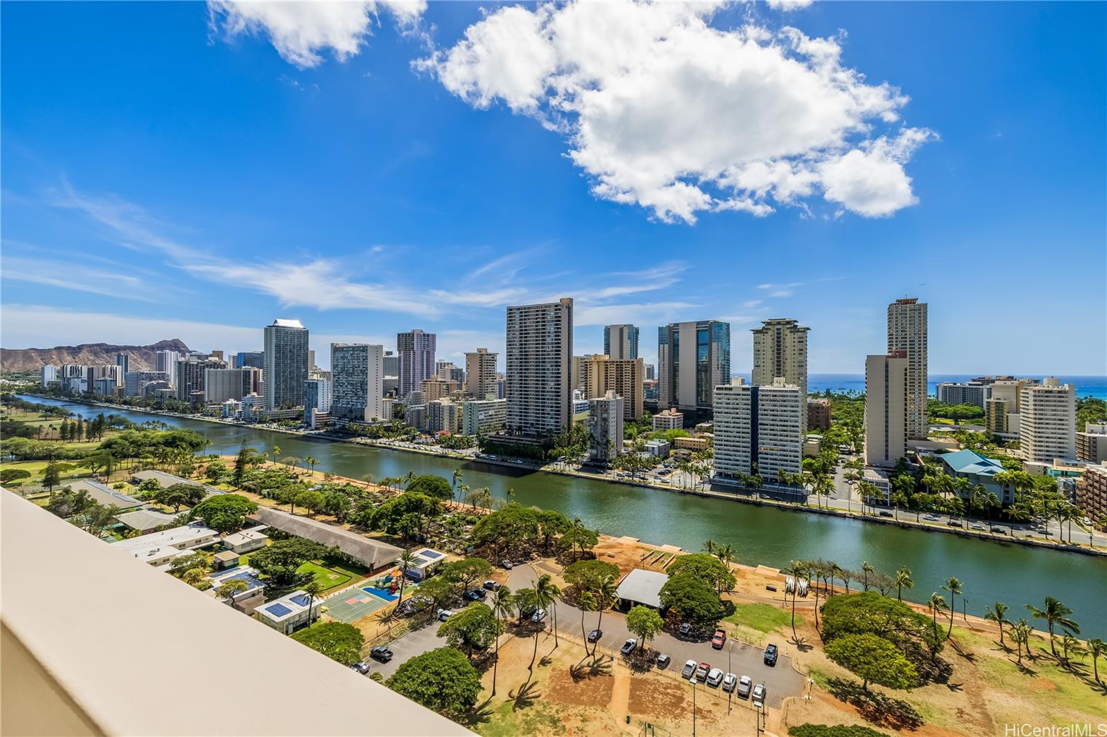 500 University Avenue #2404, Honolulu, HI 96826