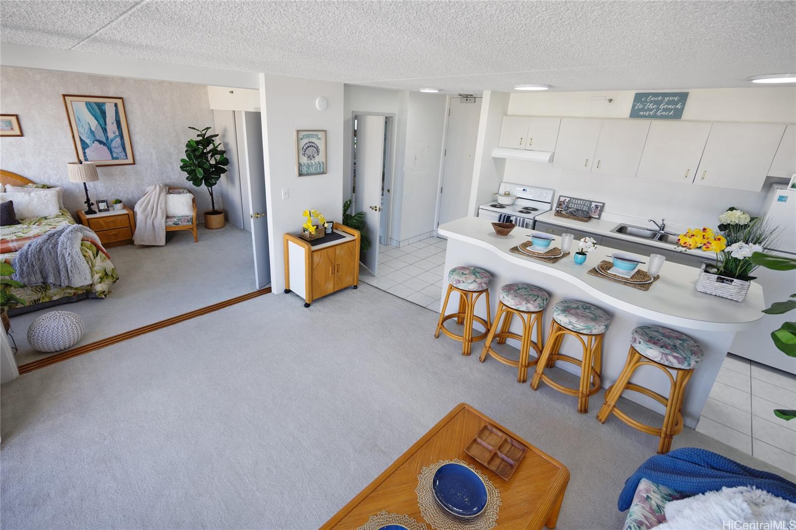 201 Ohua Avenue #3203-T1 (Makai), Honolulu, HI 96815