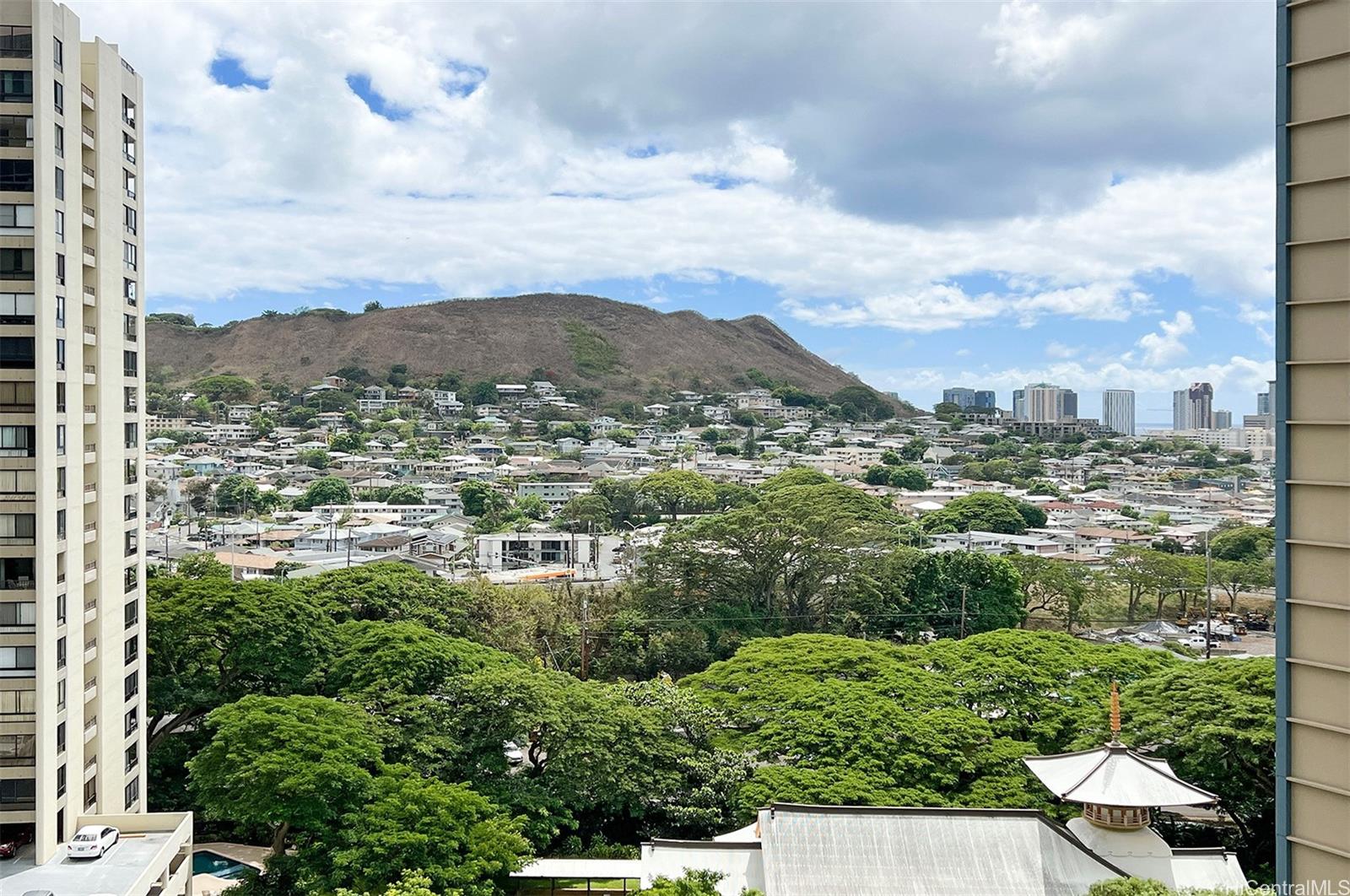 Nuuanu Towers 2055 Nuuanu Avenue #1104, Honolulu, HI 96817