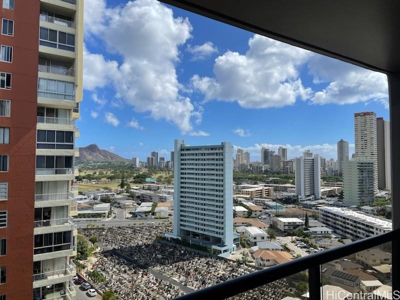 2724 Kahoaloha Lane #2004, Honolulu, HI 96826