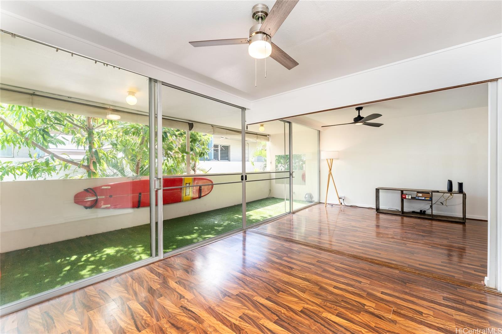 1423 Emerson Street #204, Honolulu, HI 96813