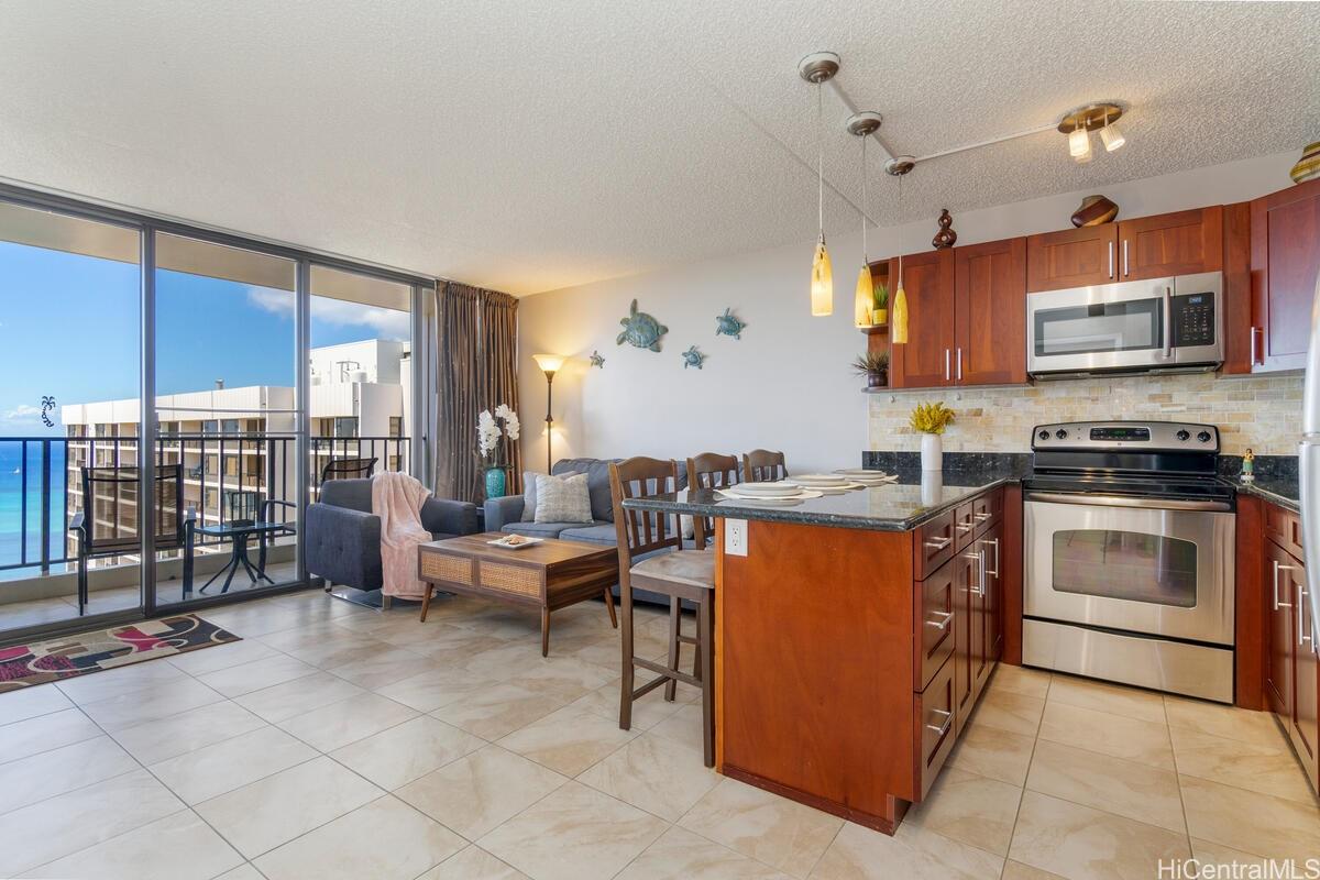 201 Ohua Avenue #3712, Honolulu, HI 96815