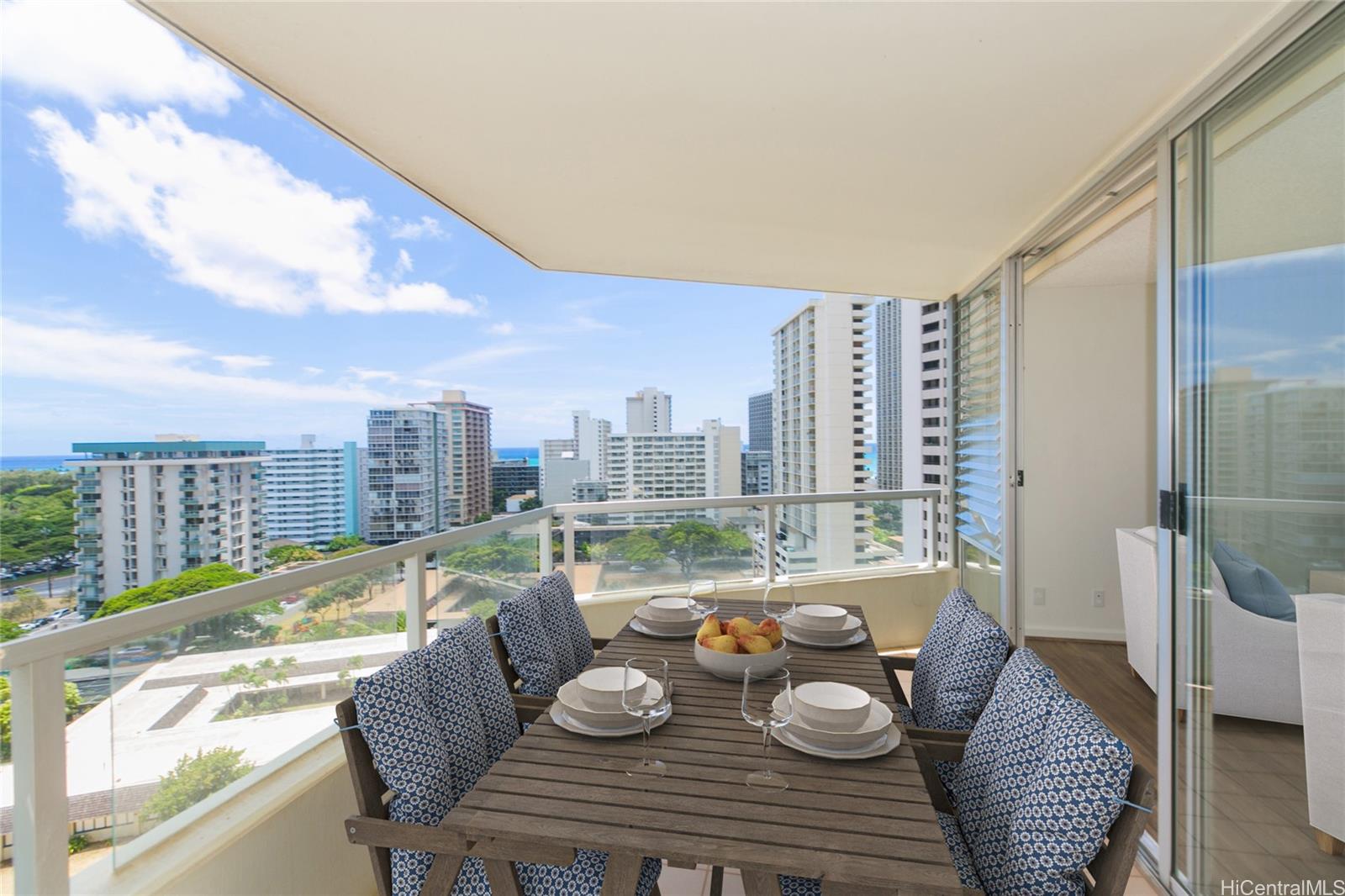 2600 Pualani Way #1504, Honolulu, HI 96815