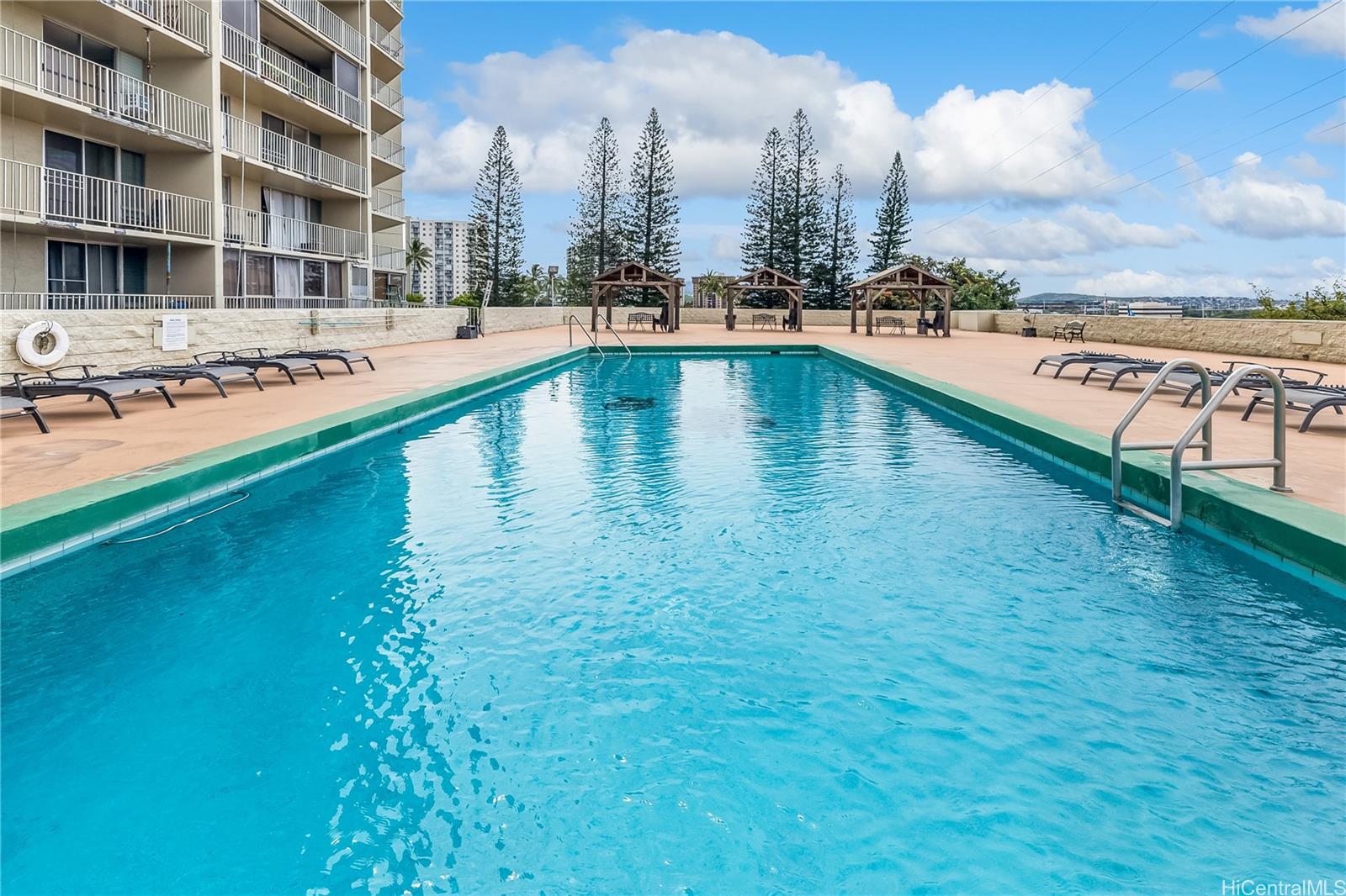 98-099 Uao Place #1702, Aiea, HI 96701