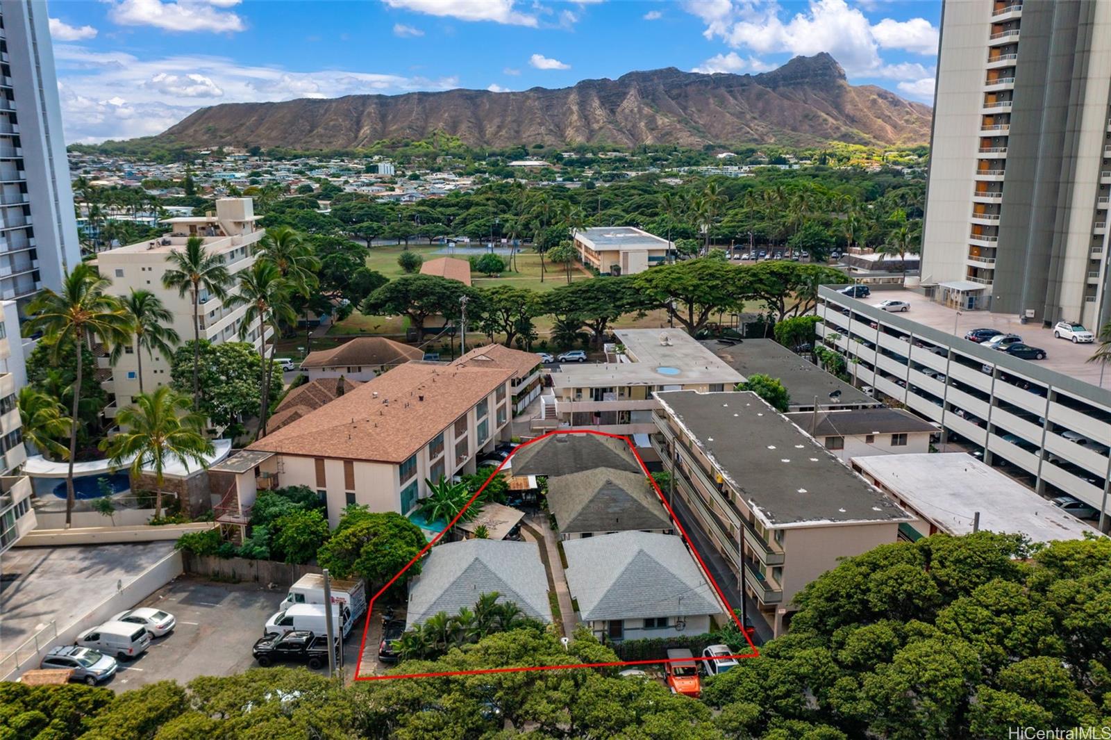 303 Wai Nani Way Honolulu, HI 96815